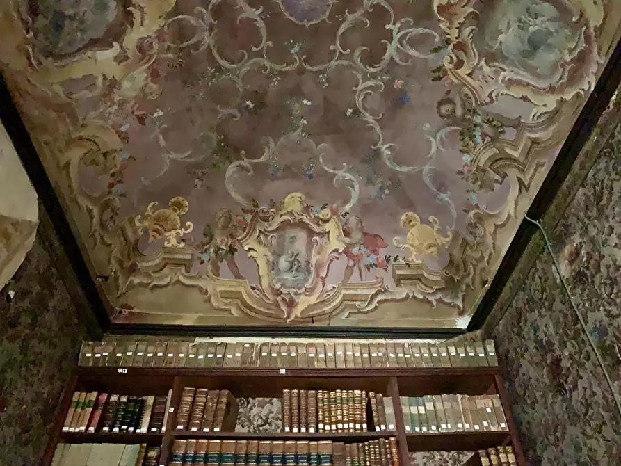 Immagine 36 di Palazzo in vendita  in Via Giolitti 4 a Mondovì