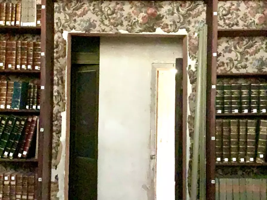 Immagine 38 di Palazzo in vendita  in Via Giolitti 4 a Mondovì