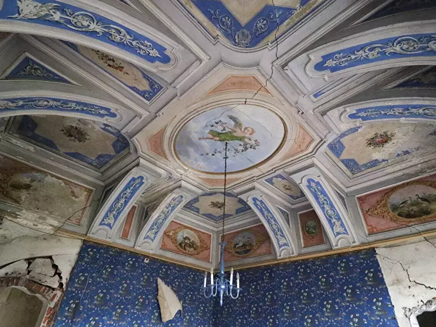 Immagine 49 di Palazzo in vendita  in Via Giolitti 4 a Mondovì