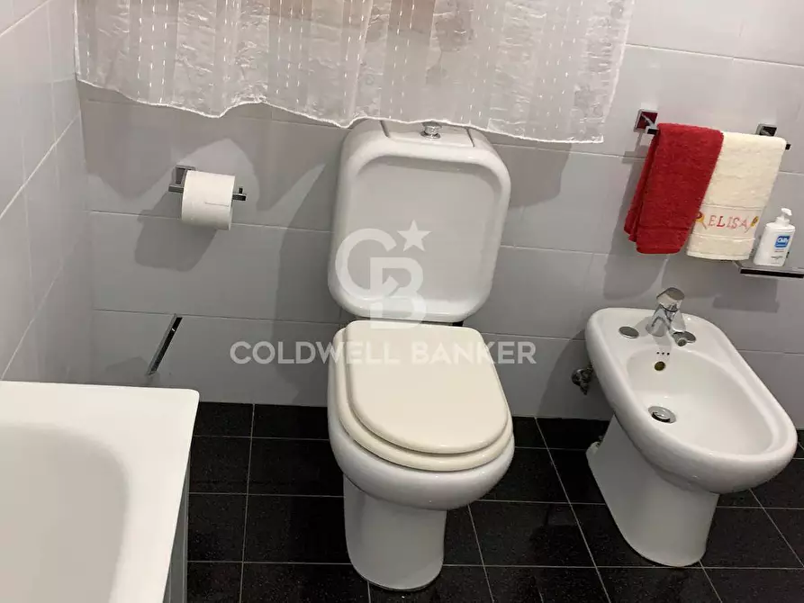 Immagine 13 di Appartamento in vendita  in via Kennedy 67 a Acireale