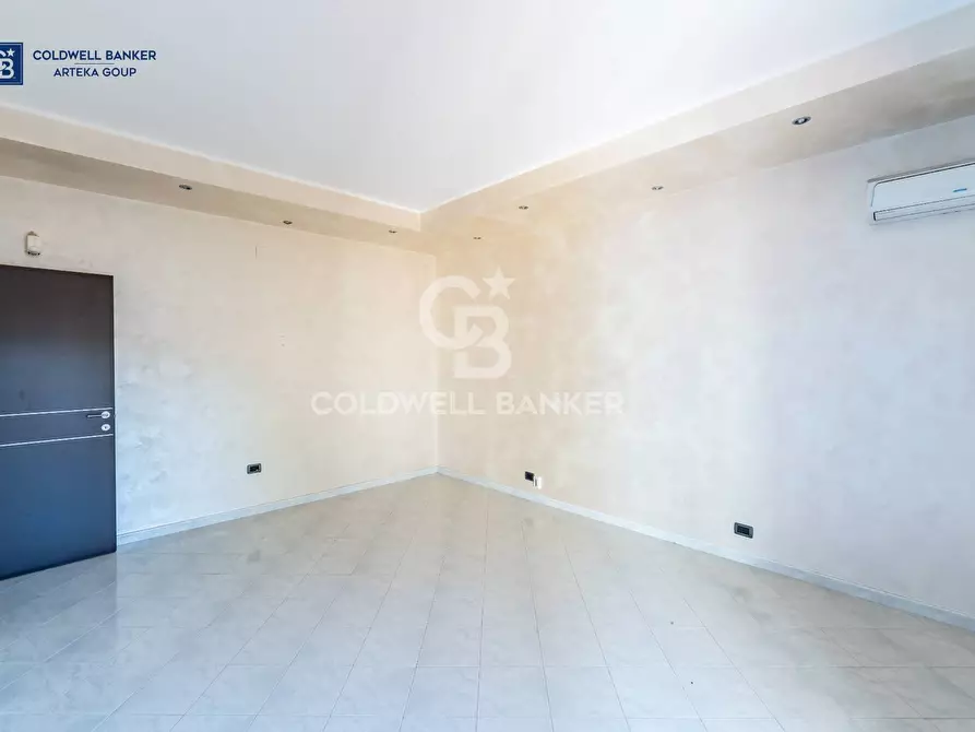 Immagine 31 di Appartamento in vendita  in via 21 aprile 17 a Acireale