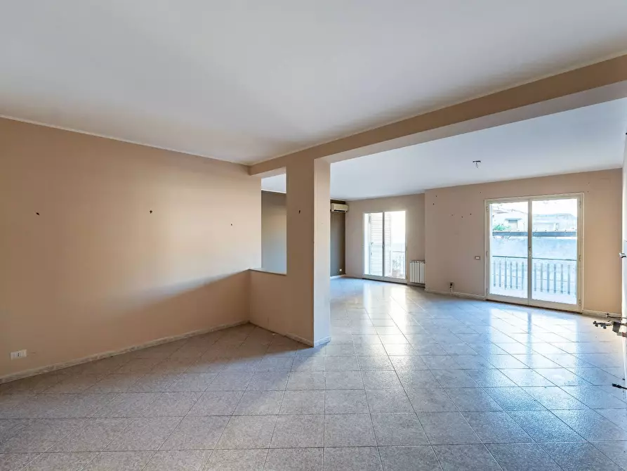 Immagine 3 di Appartamento in vendita  in Viale Delle Olimpiadi 12 a Catania