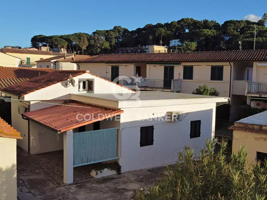Immagine 2 di Villa in vendita  in Traversa di Via Marconi a Campo Nell'elba