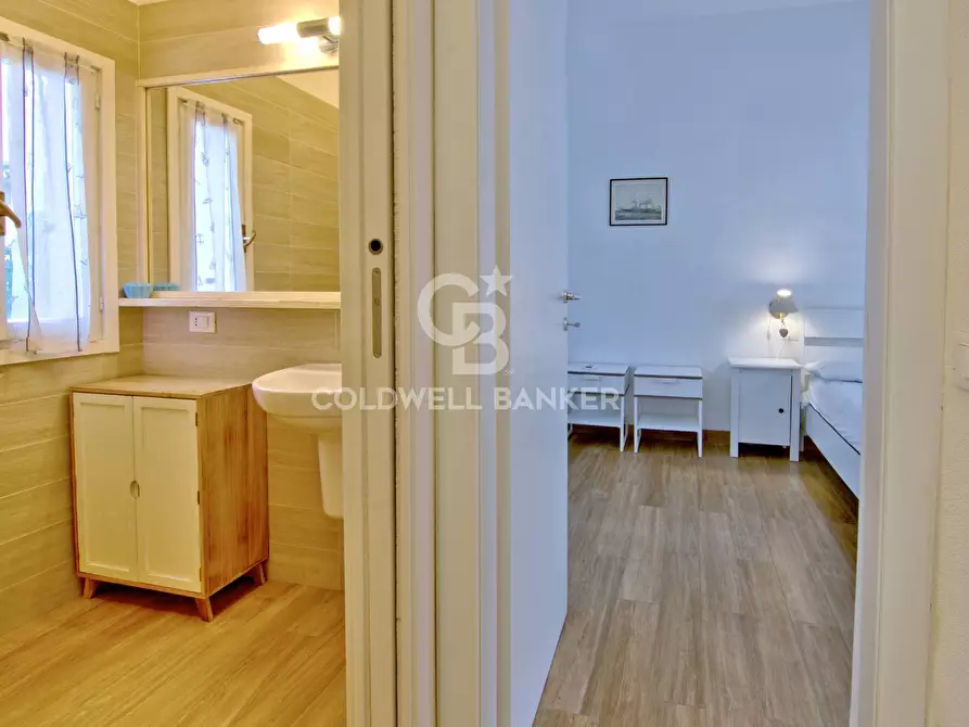 Immagine 14 di Villa in vendita  in Traversa di Via Marconi a Campo Nell'elba