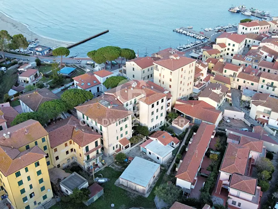 Immagine 30 di Villa in vendita  in Traversa di Via Marconi a Campo Nell'elba