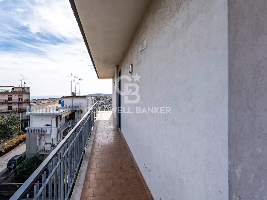 Immagine 7 di Appartamento in vendita  in Via Santa Maria Del Sangue 5/7 a Aci Catena