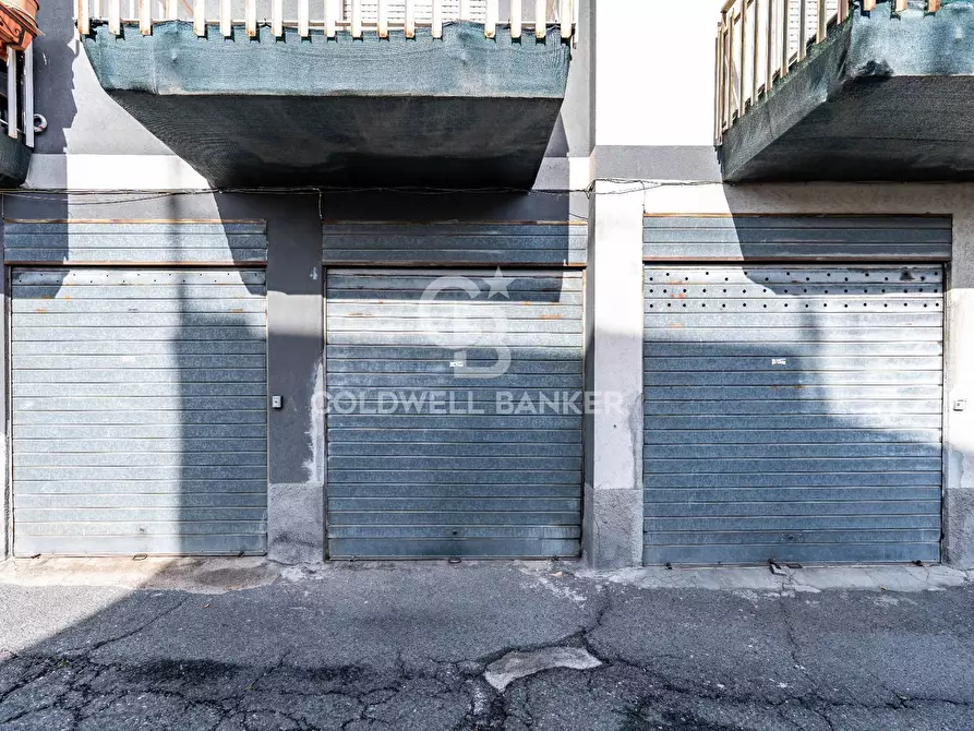 Immagine 32 di Appartamento in vendita  in Via Santa Maria Del Sangue 5/7 a Aci Catena