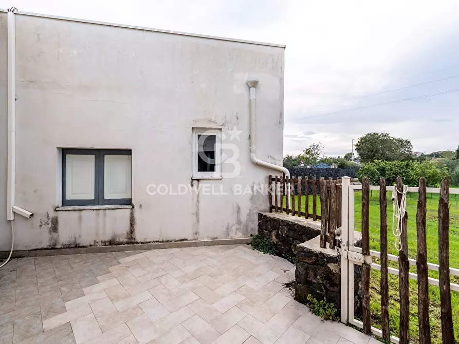 Immagine 5 di Casa indipendente in vendita  in Via Torretta 24-26-28 a Acireale