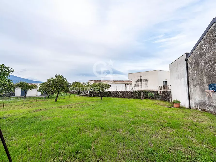 Immagine 7 di Casa indipendente in vendita  in Via Torretta 24-26-28 a Acireale