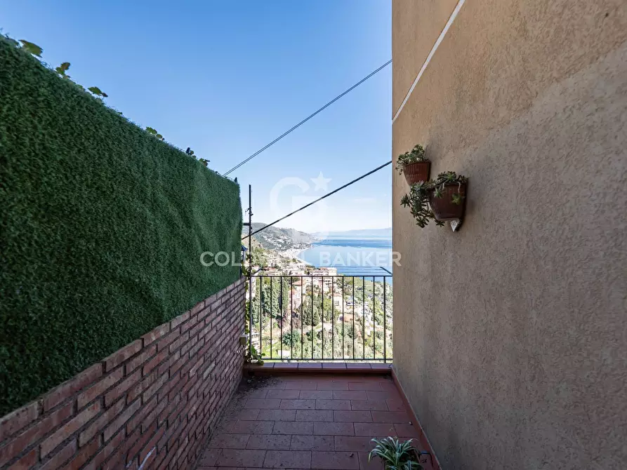 Immagine 14 di Appartamento in vendita  in Salita Branco 4 a Taormina