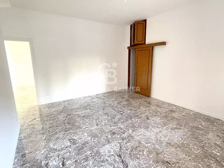 Immagine 5 di Appartamento in affitto  in Via Bevagna a Roma