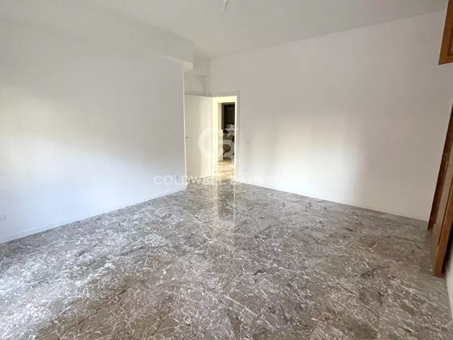 Immagine 6 di Appartamento in affitto  in Via Bevagna a Roma