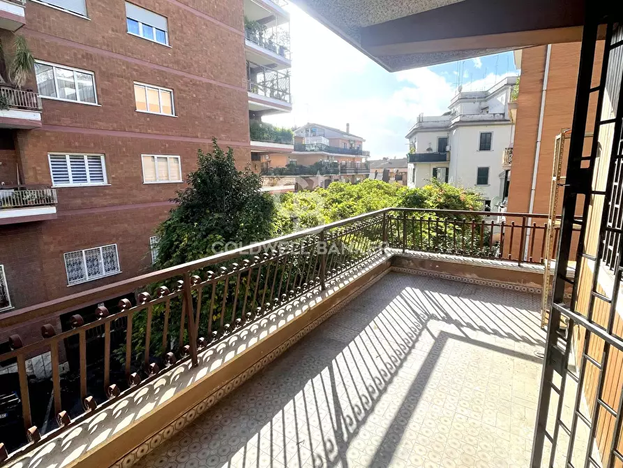 Immagine 2 di Appartamento in affitto  in Via Bevagna a Roma