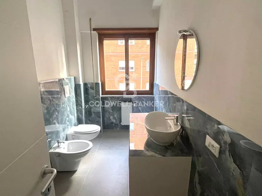 Immagine 25 di Appartamento in affitto  in Via Bevagna a Roma