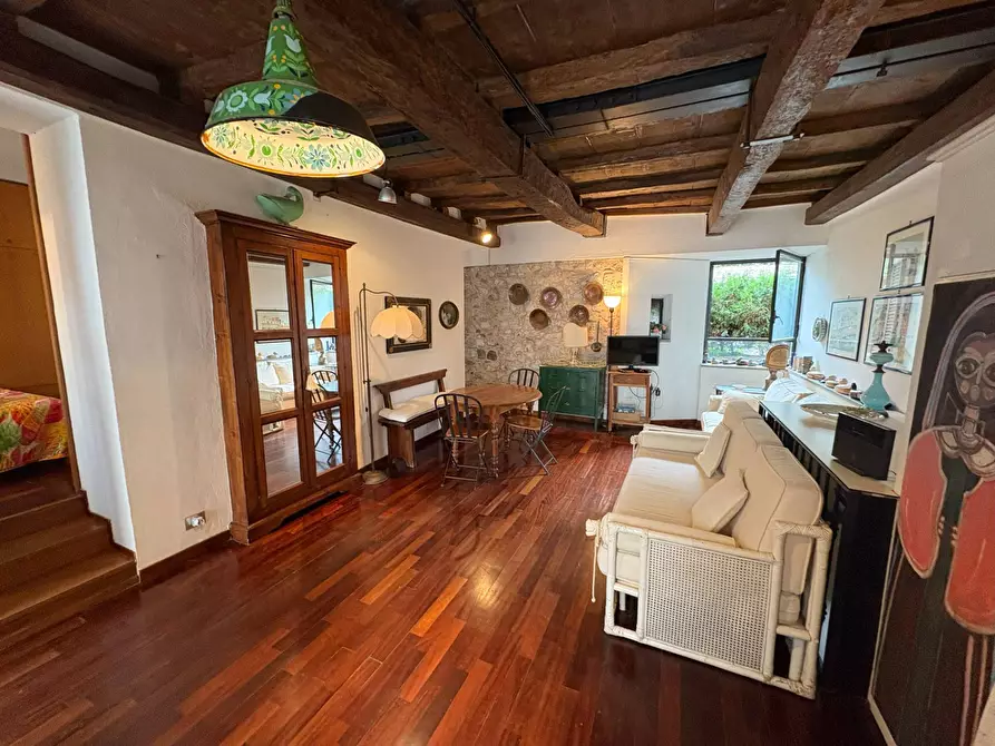 Immagine 2 di Appartamento in vendita  in via Giuseppe Garibaldi 22 a Roma