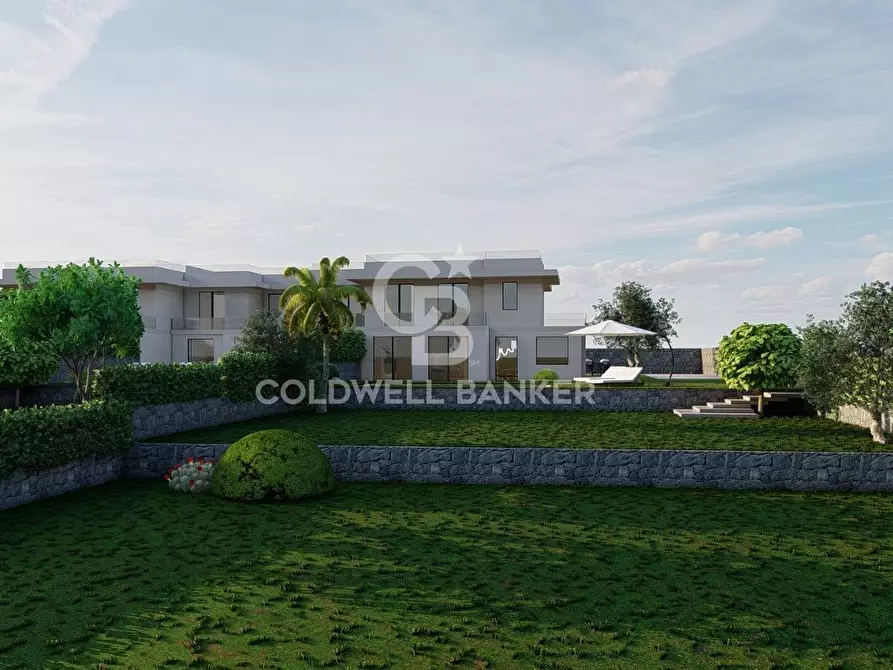 Immagine 3 di Villa in vendita  in Via Luigi Pirandello a San Gregorio Di Catania