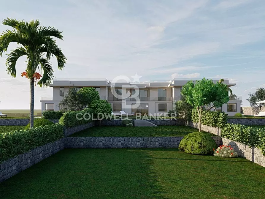 Immagine 1 di Villa in vendita  in Via Luigi Pirandello a San Gregorio Di Catania