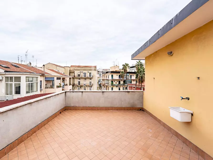 Immagine 29 di Appartamento in affitto  in Via Canfora 144 a Catania