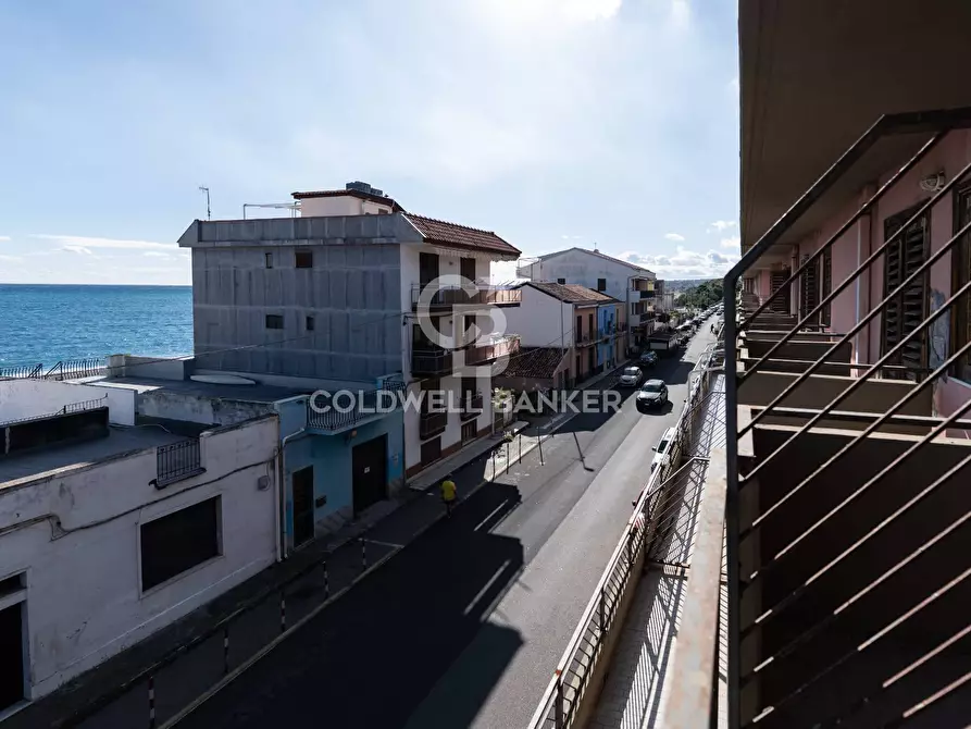 Immagine 3 di Appartamento in vendita  in VIA SPIAGGIA 111 a San Gregorio Di Catania