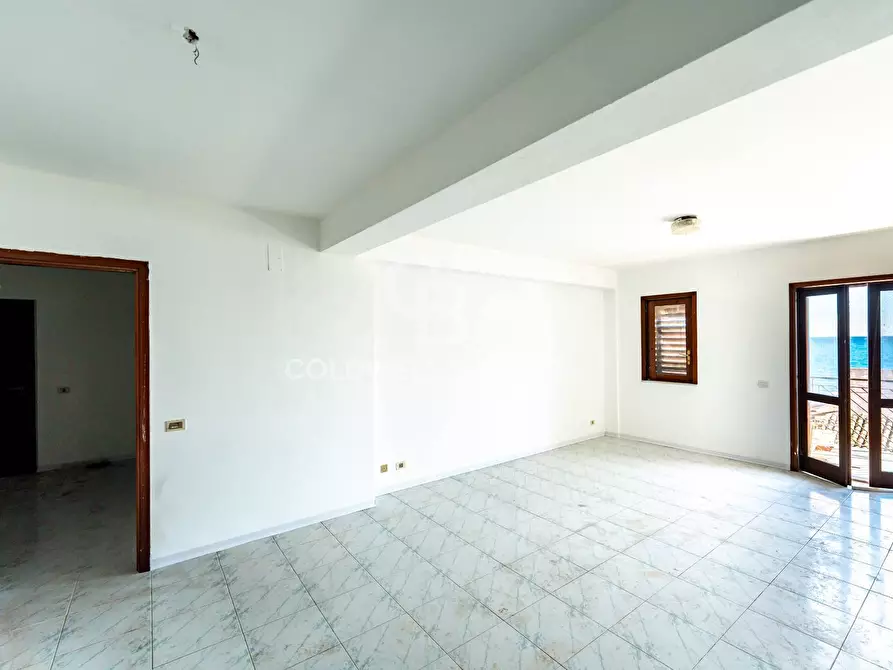 Immagine 2 di Appartamento in vendita  in VIA SPIAGGIA 111 a San Gregorio Di Catania