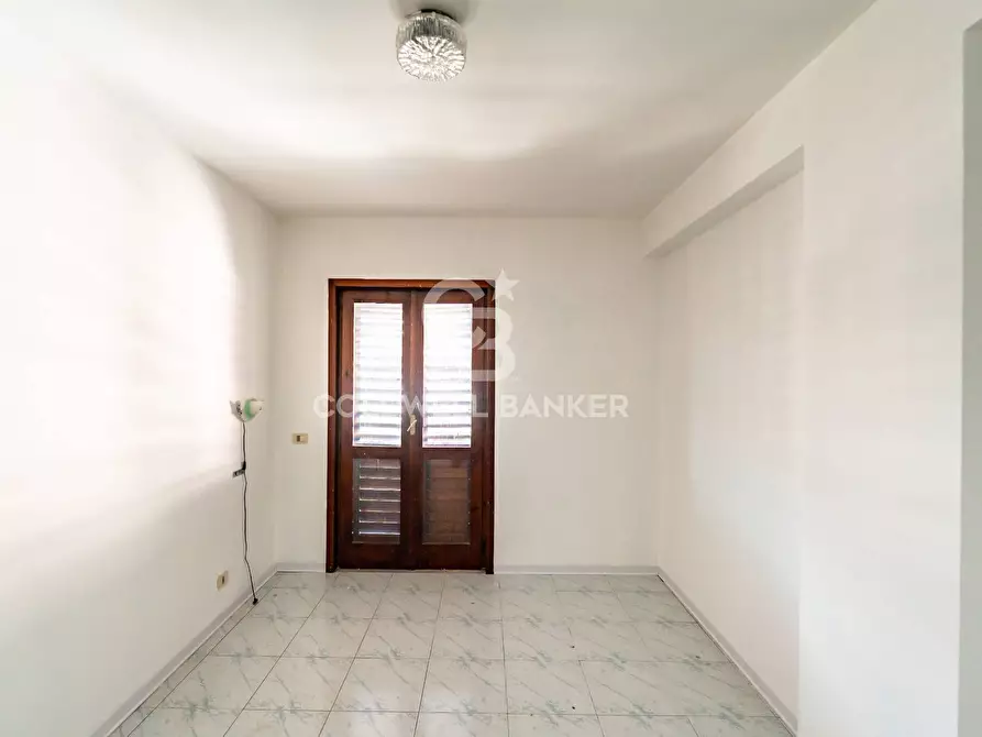 Immagine 10 di Appartamento in vendita  in VIA SPIAGGIA 111 a San Gregorio Di Catania