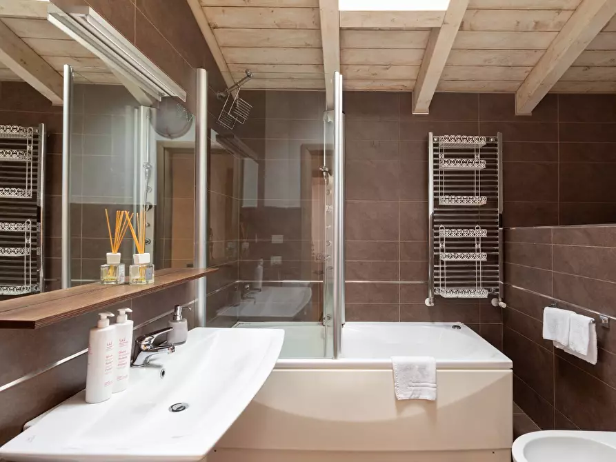 Immagine 18 di Villetta a schiera in vendita  in Via Santa Monica 7/A a Olbia