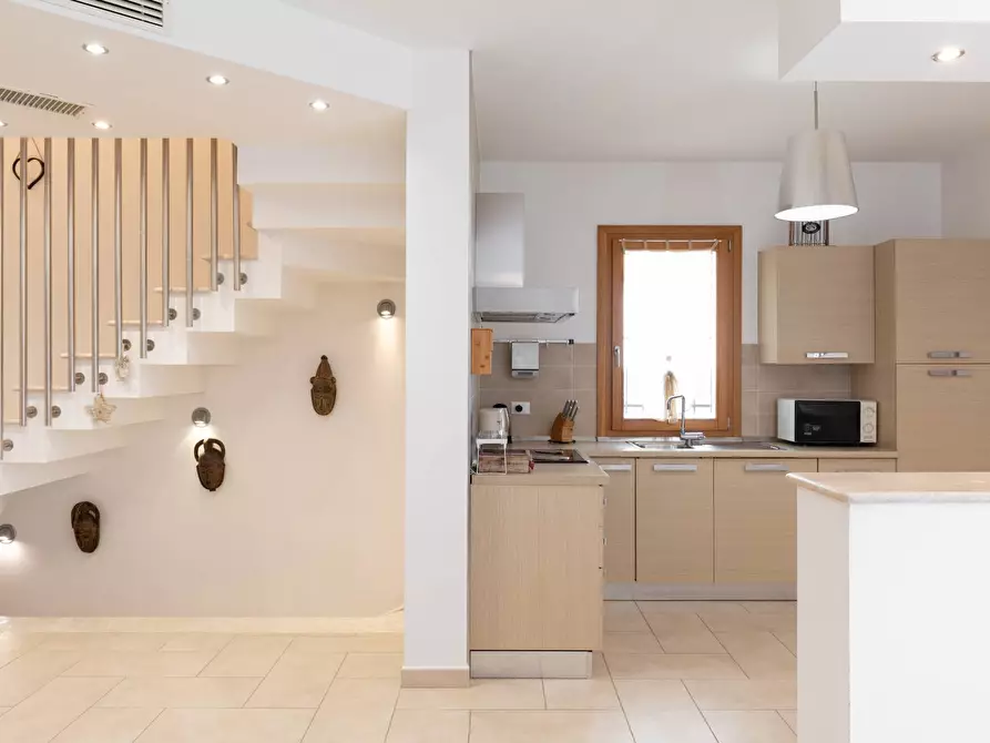 Immagine 3 di Villetta a schiera in vendita  in Via Santa Monica 7/A a Olbia