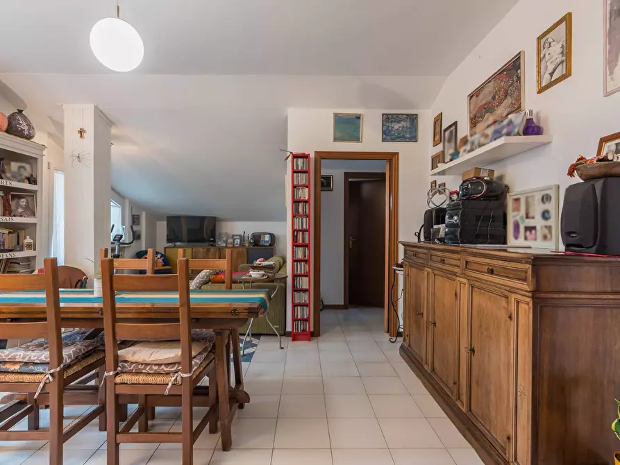 Immagine 3 di Appartamento in vendita  in Via Viole a Cattolica