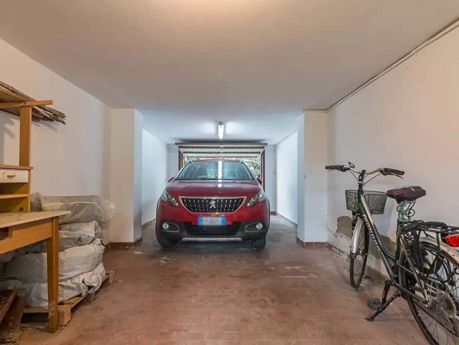 Immagine 31 di Appartamento in vendita  in Via Viole a Cattolica