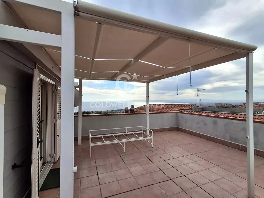 Immagine 3 di Appartamento in vendita  in via Giuseppe Recupero 5 a Aci Castello