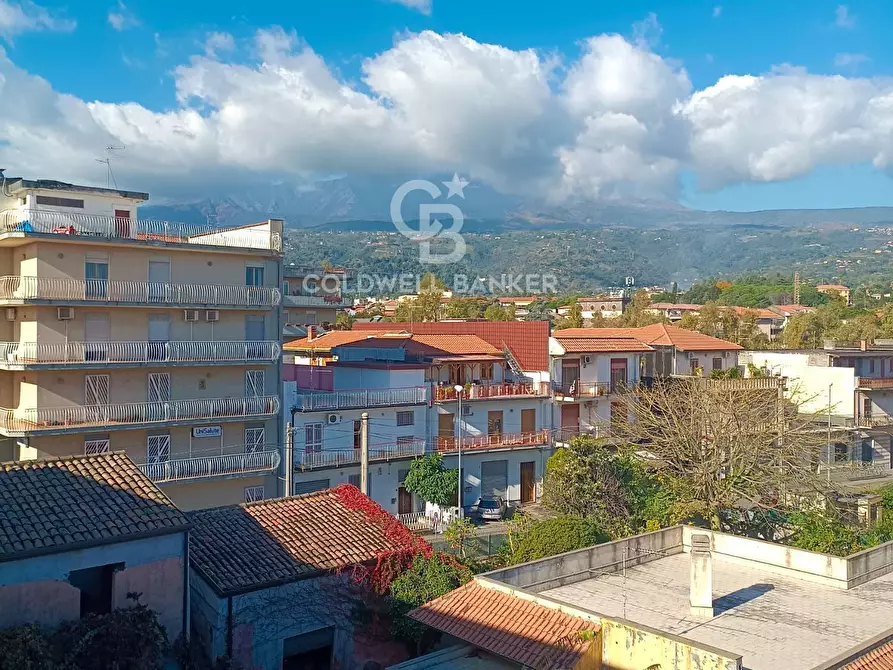 Immagine 1 di Appartamento in vendita  in VIA SILVIO PELLICO 25 a Giarre