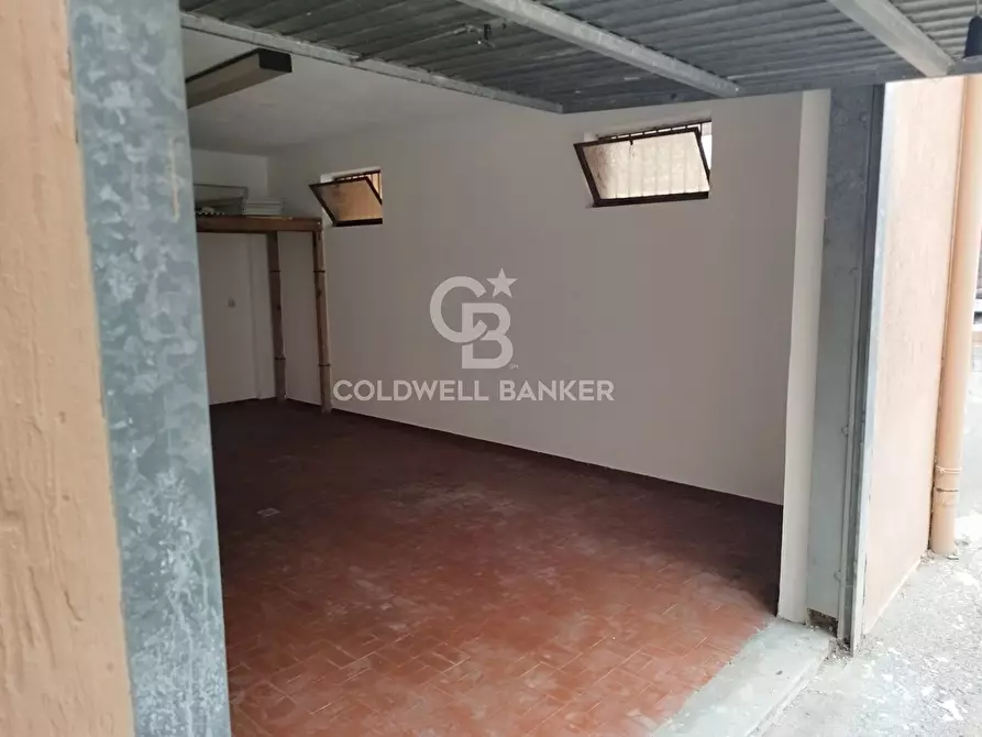 Immagine 3 di Box auto in vendita  in via delle Gerbere a Santa Marinella