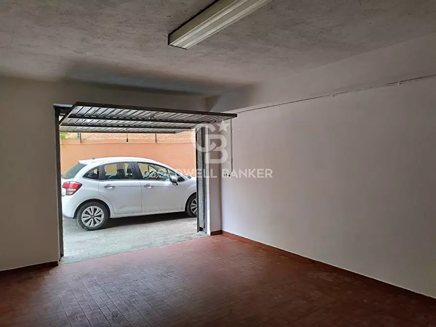 Immagine 7 di Box auto in vendita  in via delle Gerbere a Santa Marinella