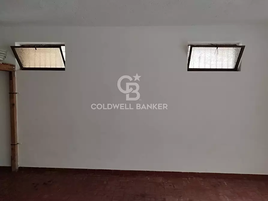 Immagine 2 di Box auto in vendita  in via delle Gerbere a Santa Marinella