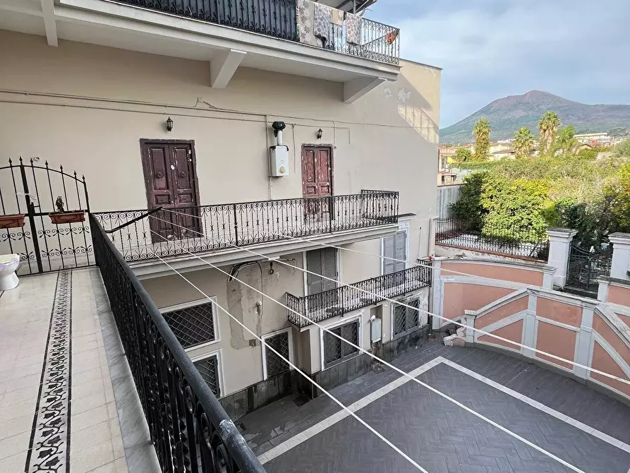 Immagine 8 di Appartamento in vendita  in Via Nazionale a Torre Del Greco