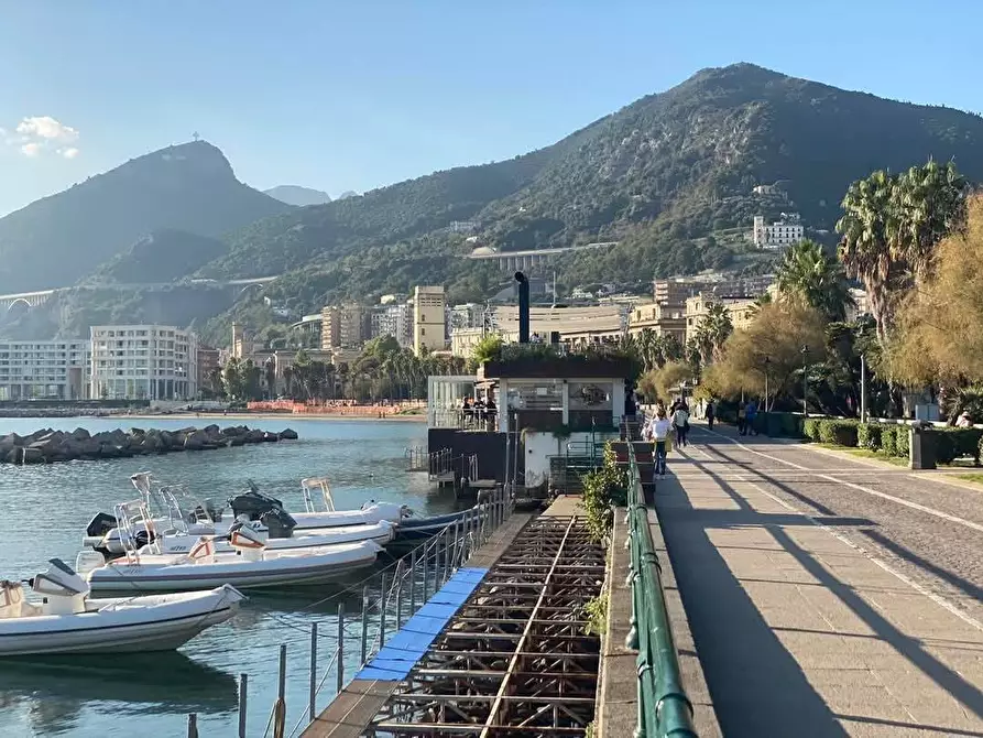 Immagine 5 di Appartamento in vendita  in Piazza Sant'Agostino 29 a Salerno
