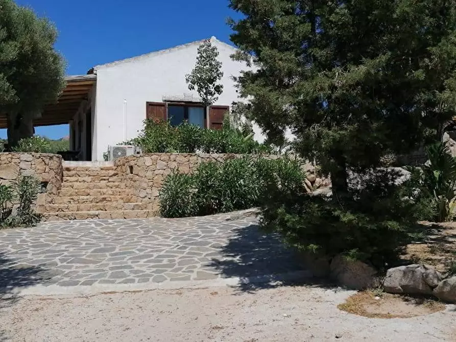 Immagine 3 di Villa in vendita  in via Monte Ladu 34/b a Olbia
