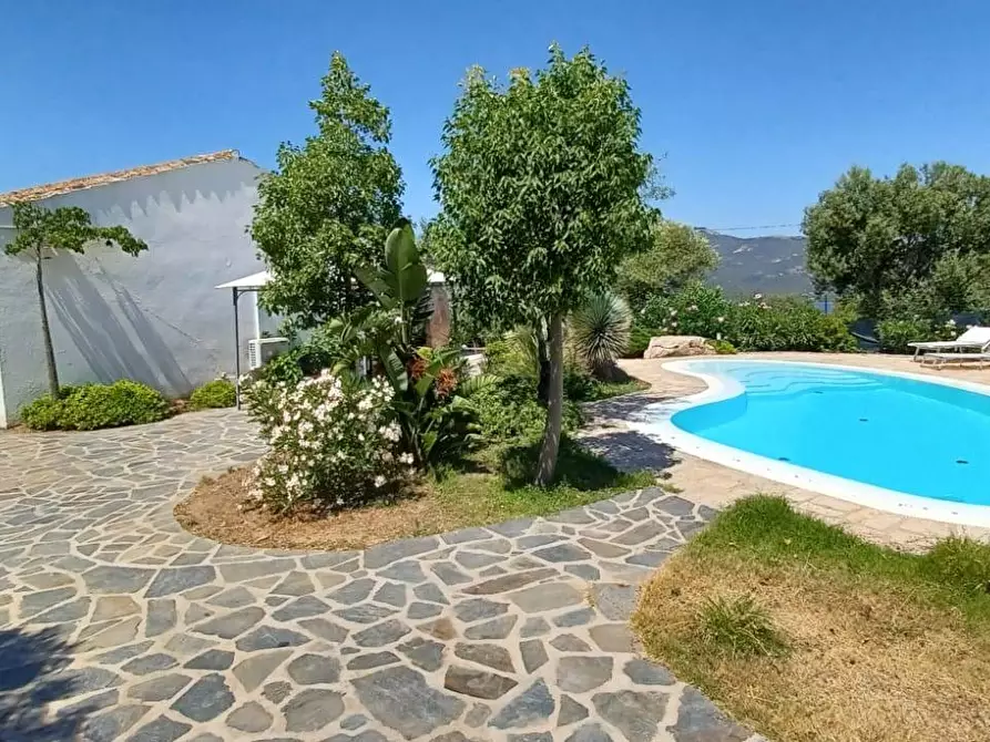 Immagine 1 di Villa in vendita  in via Monte Ladu 34/b a Olbia