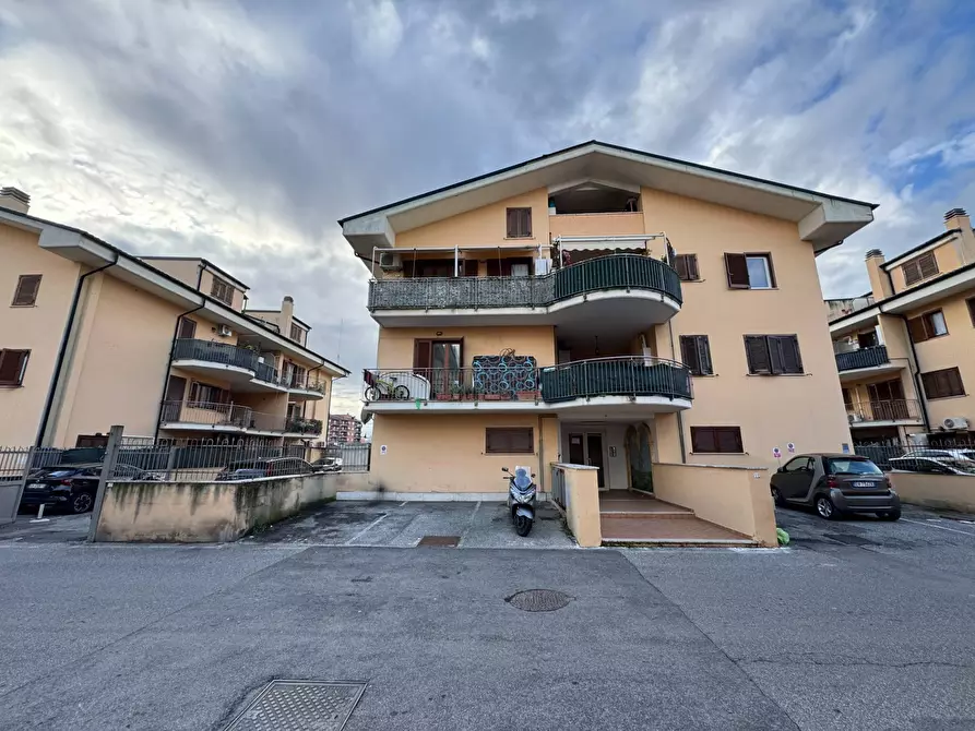 Immagine 15 di Appartamento in vendita  in via lombardia 1 a Guidonia Montecelio