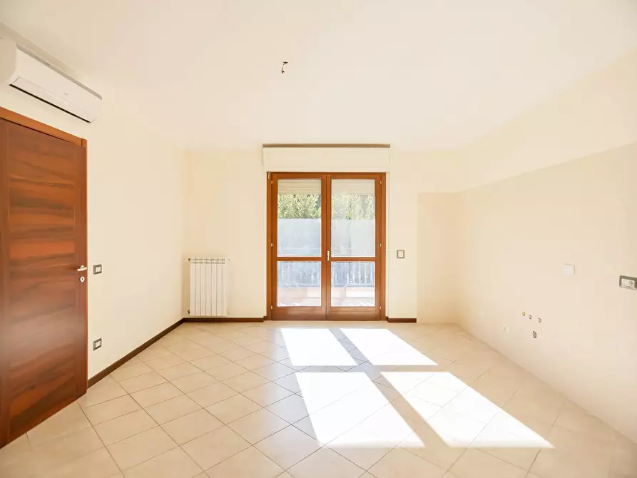 Immagine 3 di Casa semindipendente in vendita  in Via Del Padiglione 69 a Roma