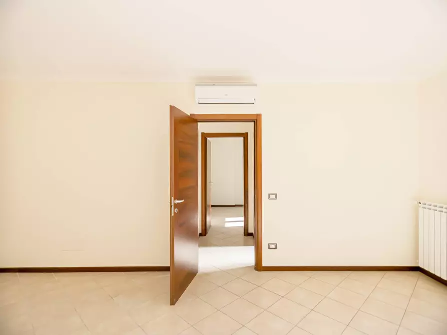 Immagine 9 di Casa semindipendente in vendita  in Via Del Padiglione 69 a Roma