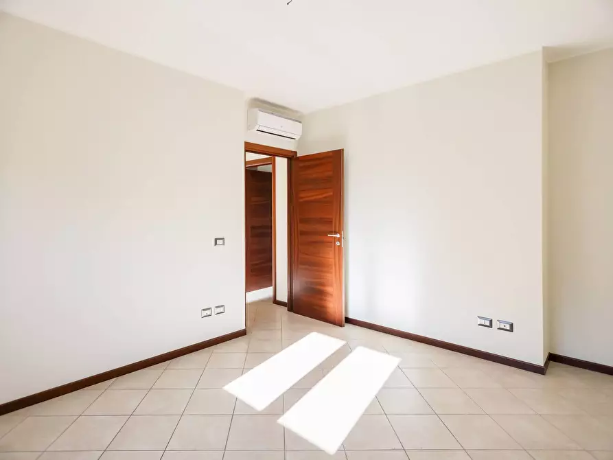Immagine 16 di Casa semindipendente in vendita  in Via Del Padiglione 69 a Roma