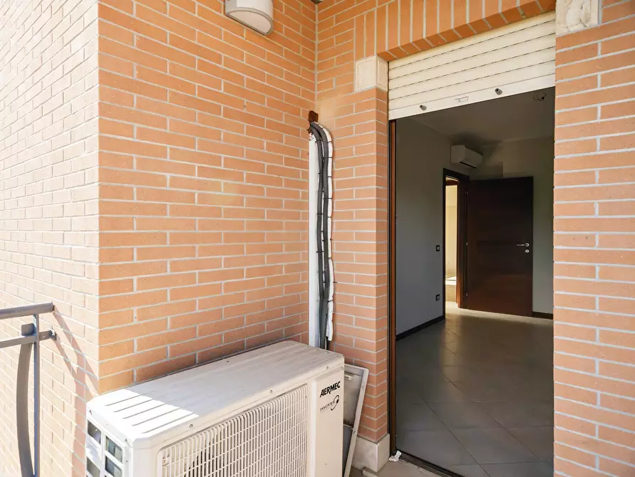 Immagine 30 di Casa semindipendente in vendita  in Via Del Padiglione 69 a Roma