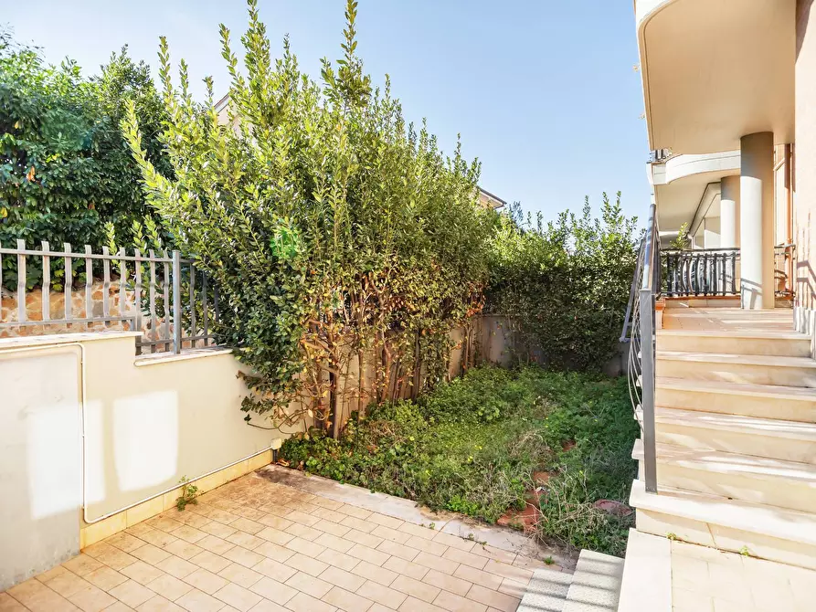 Immagine 35 di Casa semindipendente in vendita  in Via Del Padiglione 69 a Roma