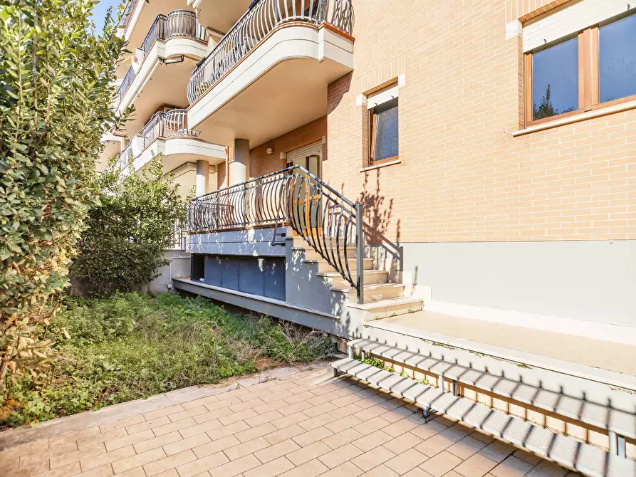 Immagine 37 di Casa semindipendente in vendita  in Via Del Padiglione 69 a Roma