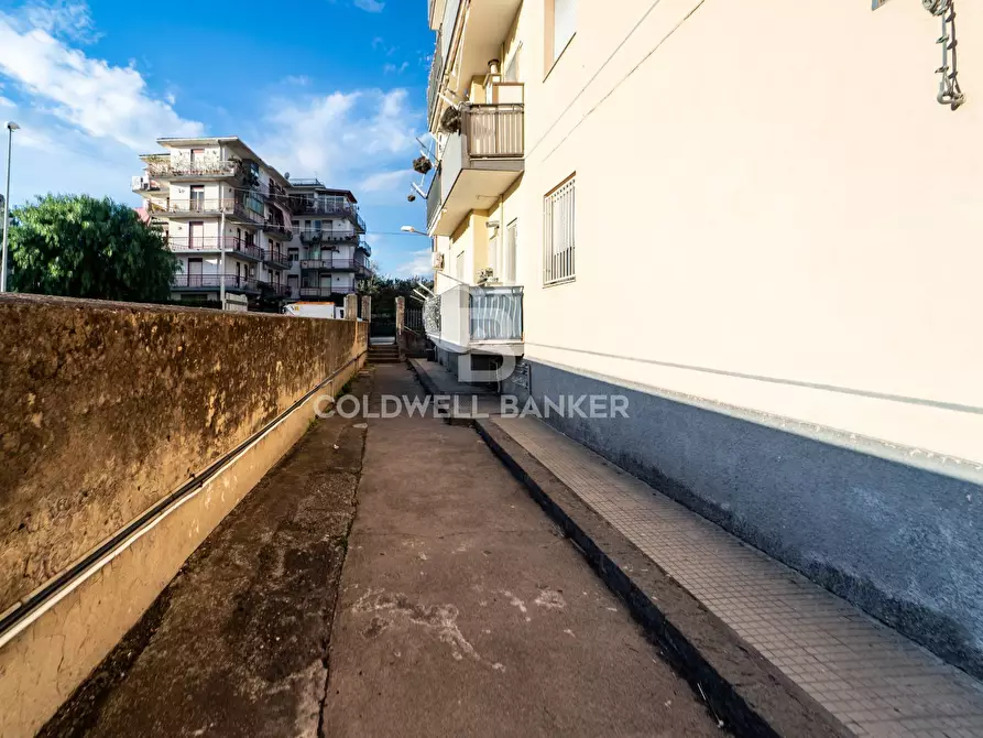 Immagine 2 di Appartamento in vendita  in VIA SILVIO PELLICO 25 a Giarre