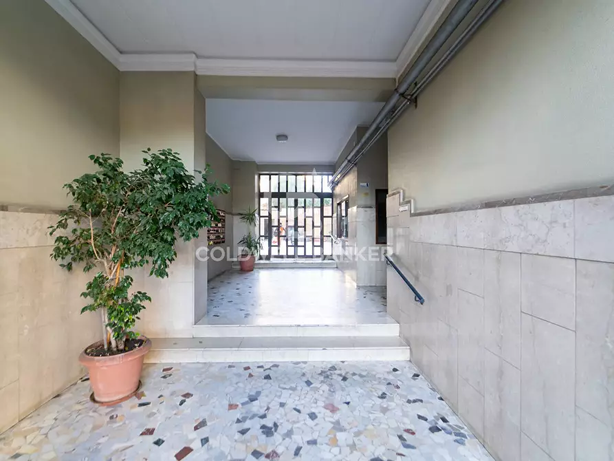 Immagine 5 di Appartamento in vendita  in Via Ammiraglio Caracciolo 52 a Catania