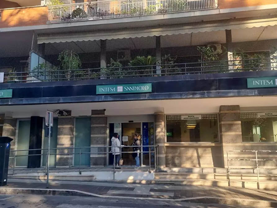 Immagine 3 di Locale commerciale in affitto  in Via Matteotti 59 a Monterotondo