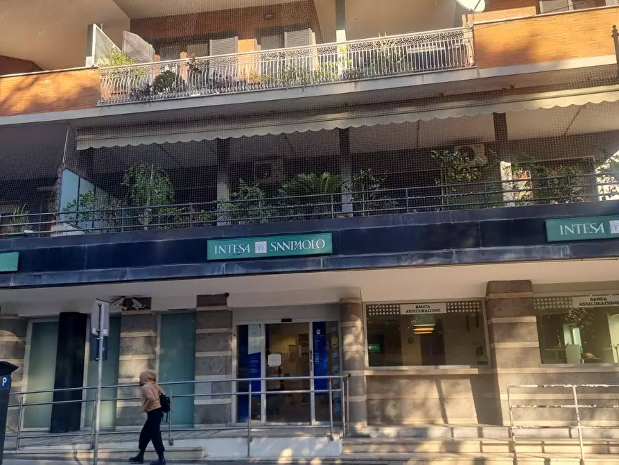 Immagine 4 di Locale commerciale in affitto  in Via Matteotti 59 a Monterotondo