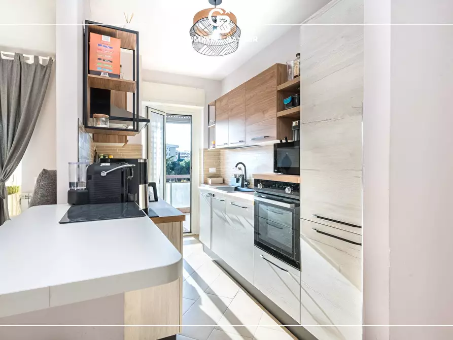 Immagine 6 di Appartamento in vendita  in Via Libero Leonardi 137 a Roma